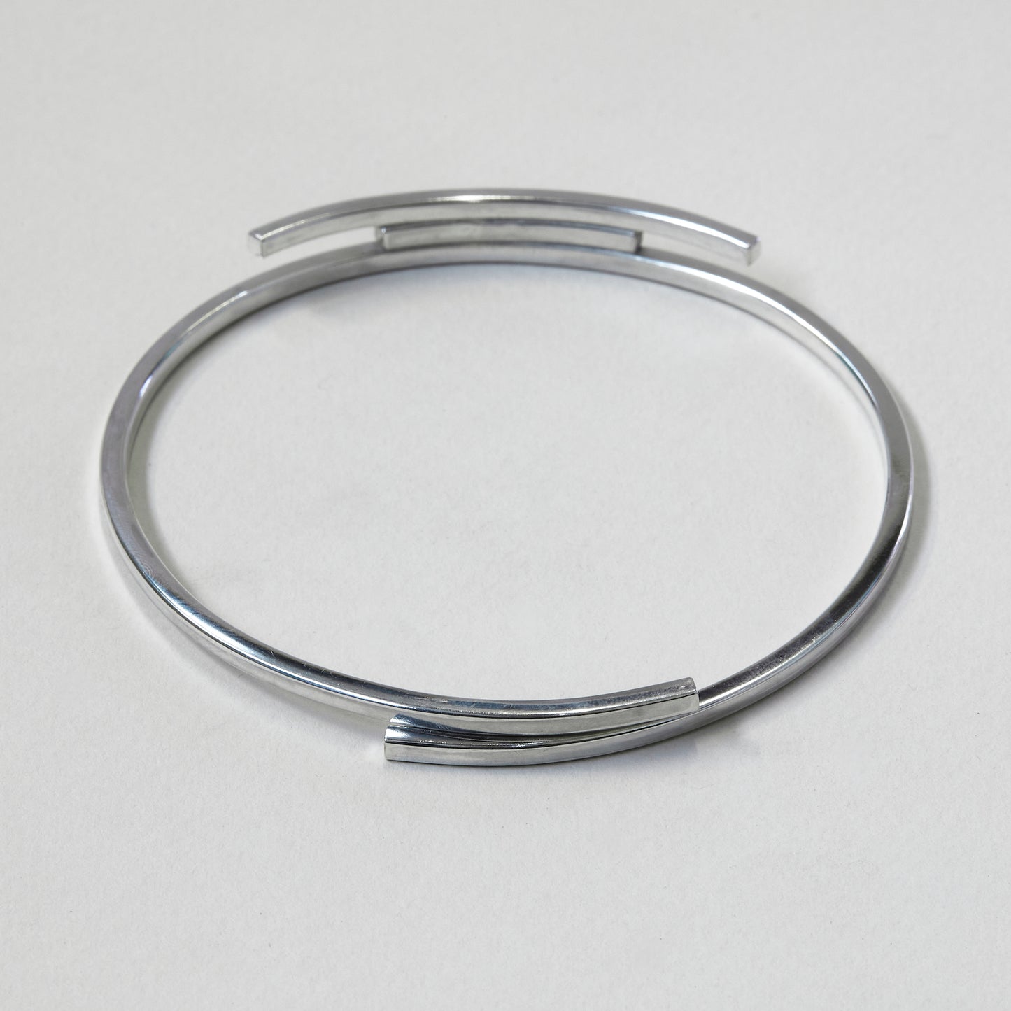 HAZE Upper-arm bracelet