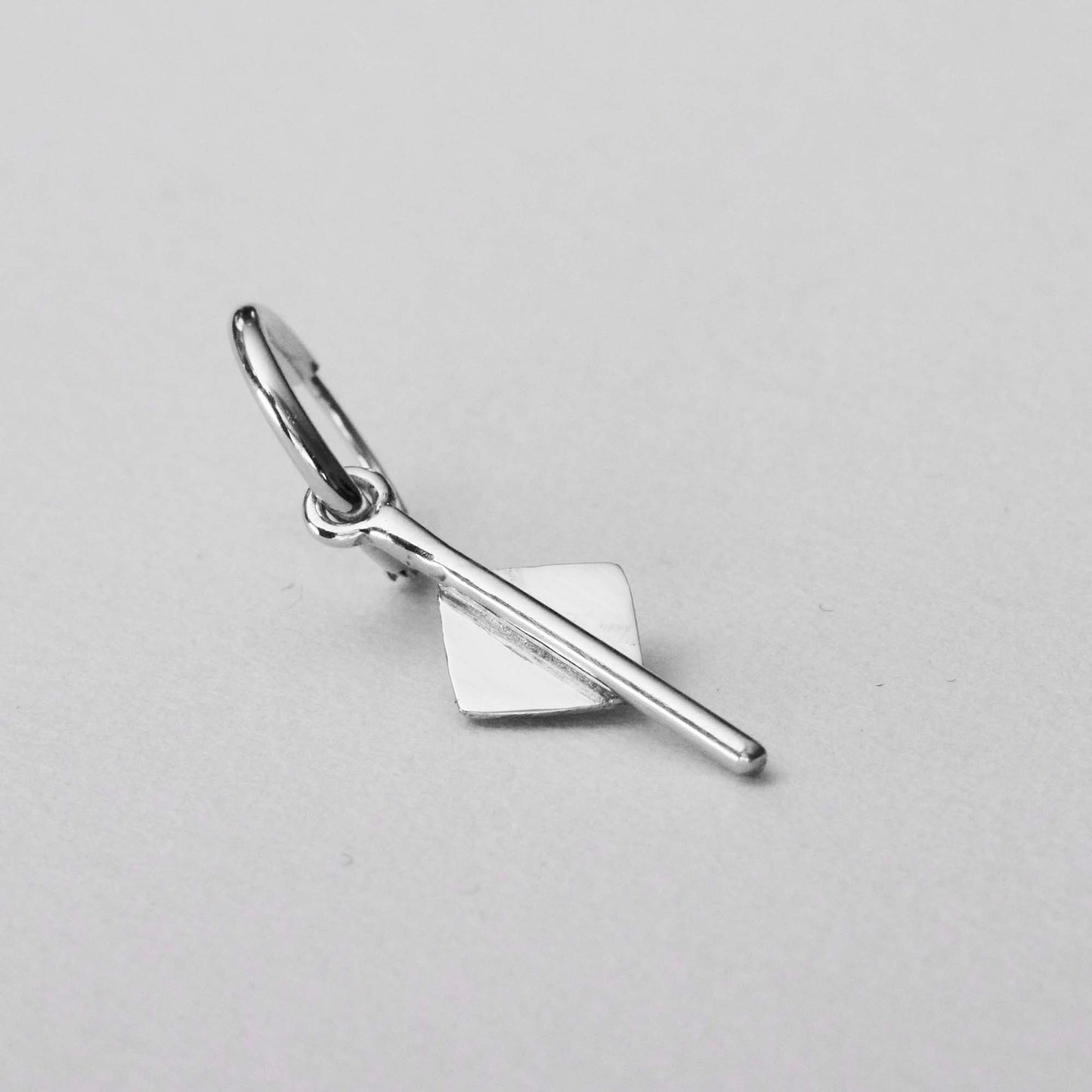 ARROW STRIKE earring